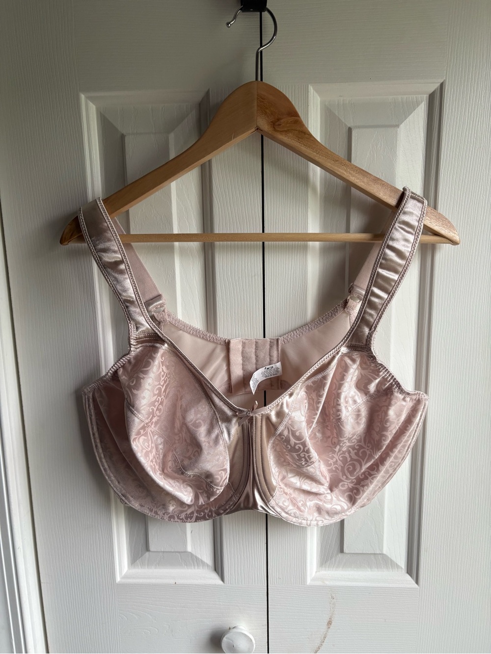 Bali Satin Tracings Underwire Minimizer Bra Style #3562 Beige Size 42DD *READ